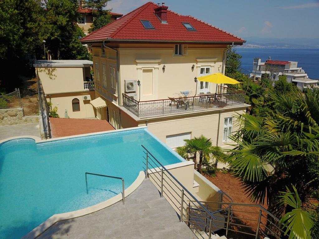 Apartments Villa Atta Opatija Exteriör bild